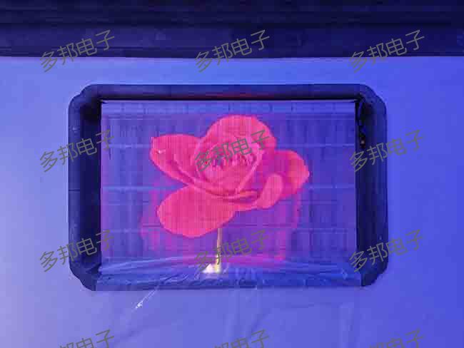 揚州某景區貼膜屏